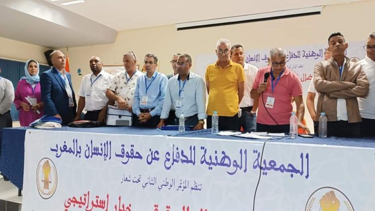 جمعية حقوقية تتهم سلطات القنيطرة بـ”احتجاز” بطائق تعريف أعضائها واستدراجهم للتحقيق