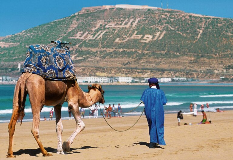 “صيف المعاناة”.. السياحة الداخلية بالمغرب تحت رحمة الغلاء ورداءة الخدمات