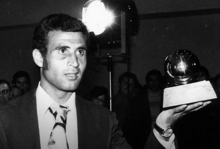 الكرة المغربية في “حِداد”.. أحمد فرس يترجّل عن صهوة الحياة ويُخلّف حُزنا
