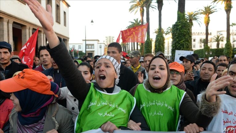 السياسات الموجهة للشباب فشلت وتدهور الأوضاع يدفعهم للمجازفة بركوب البحر – لكم-lakome2
