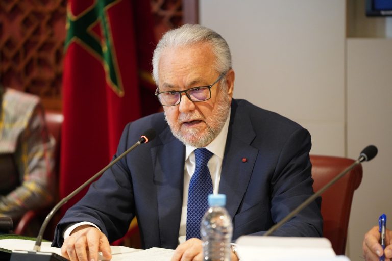 الحكومة تستثمر الذكاء الاصطناعي لتطوير الممارسة التشريعية والإدارية بالمغرب
